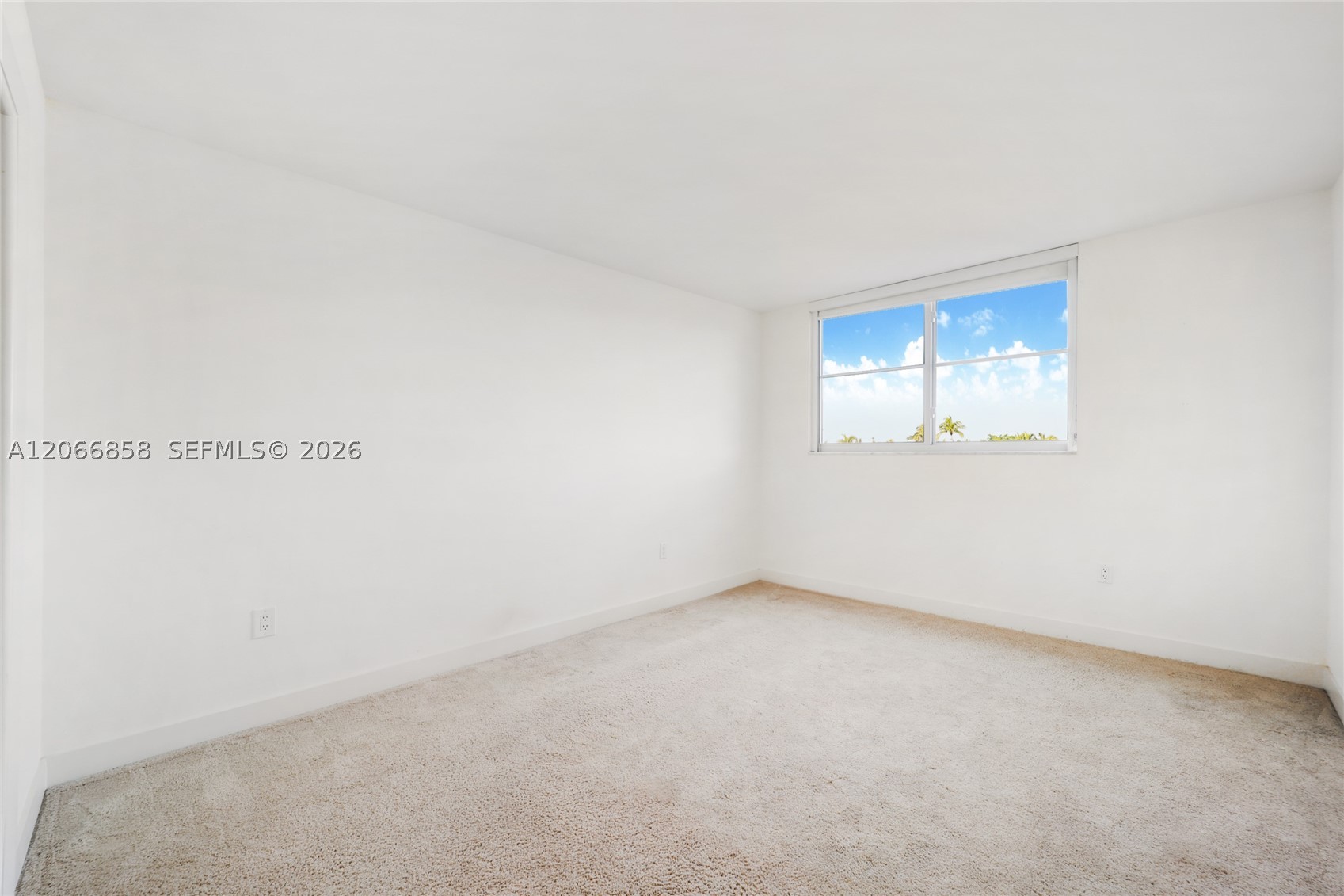 210 Sea View Dr 409 Property Photo 9