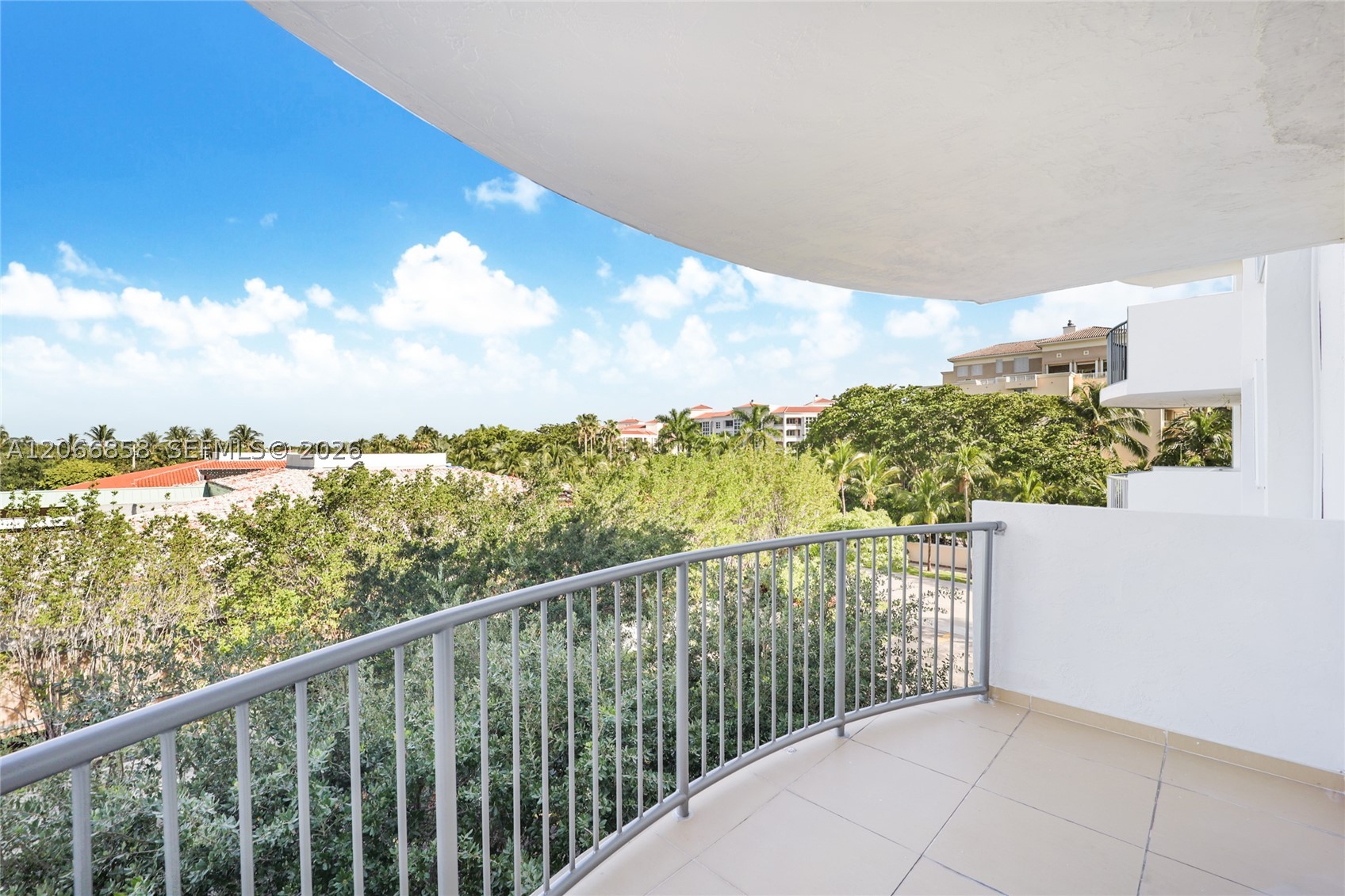 210 Sea View Dr 409 Property Photo 15