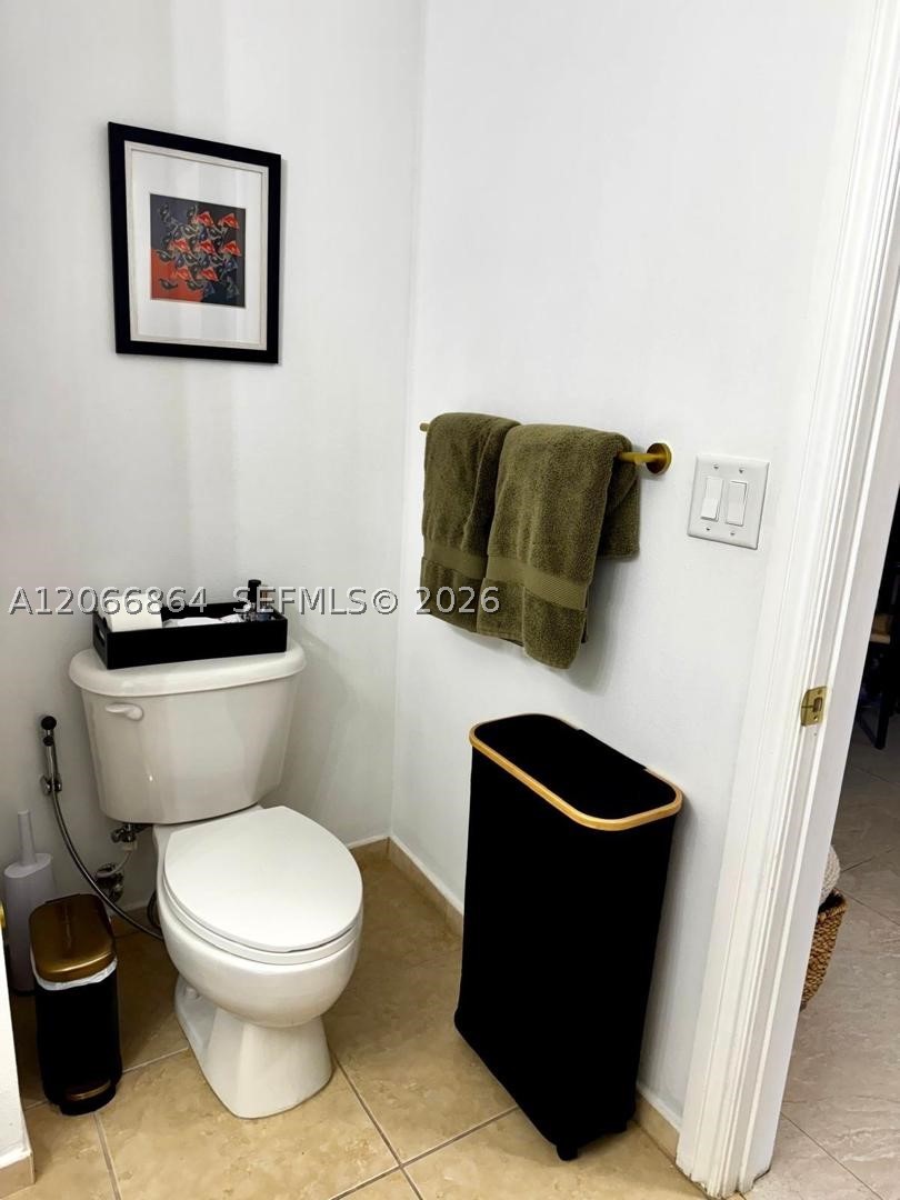 3001 Ne 185th St 225 Property Photo 14