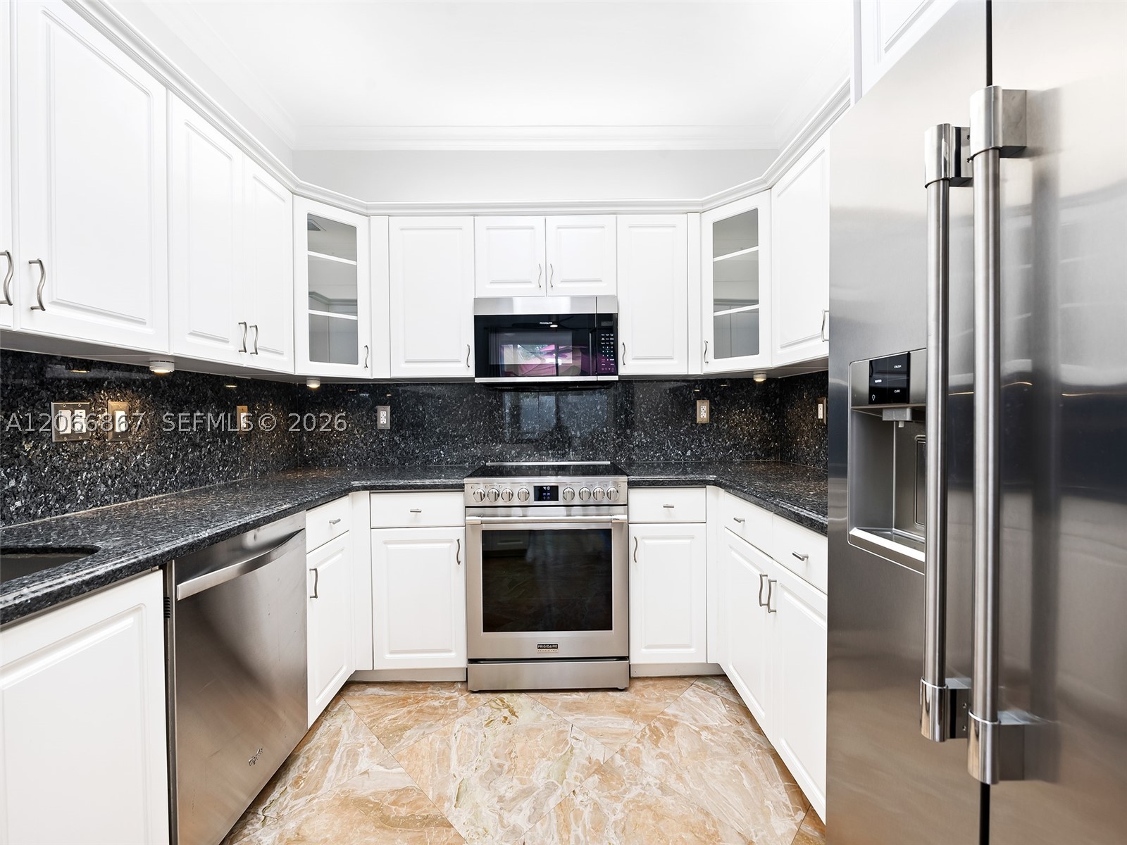 1515 Seagrape Way Property Photo 11