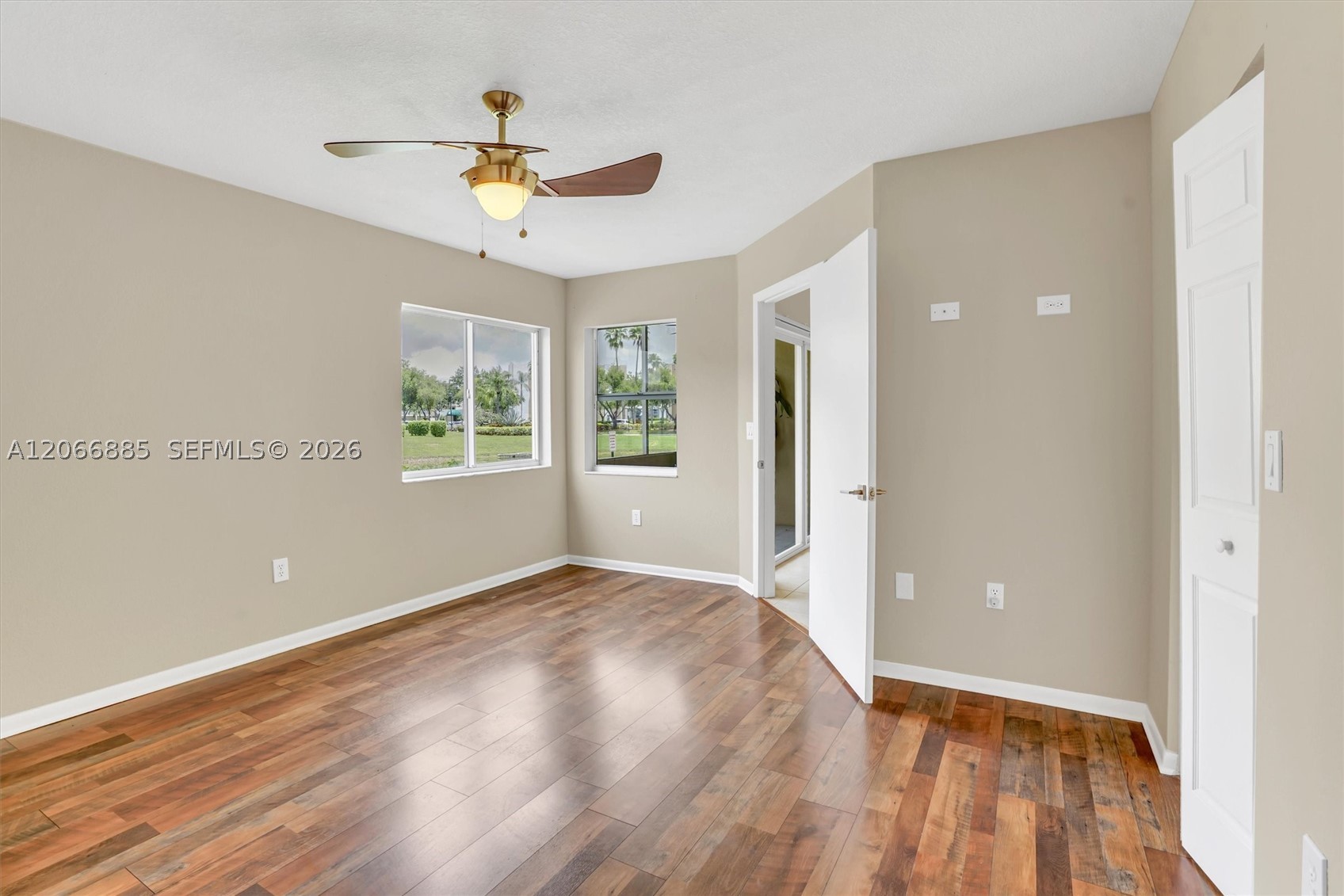 9537 Weldon Cir I109 Property Photo 19