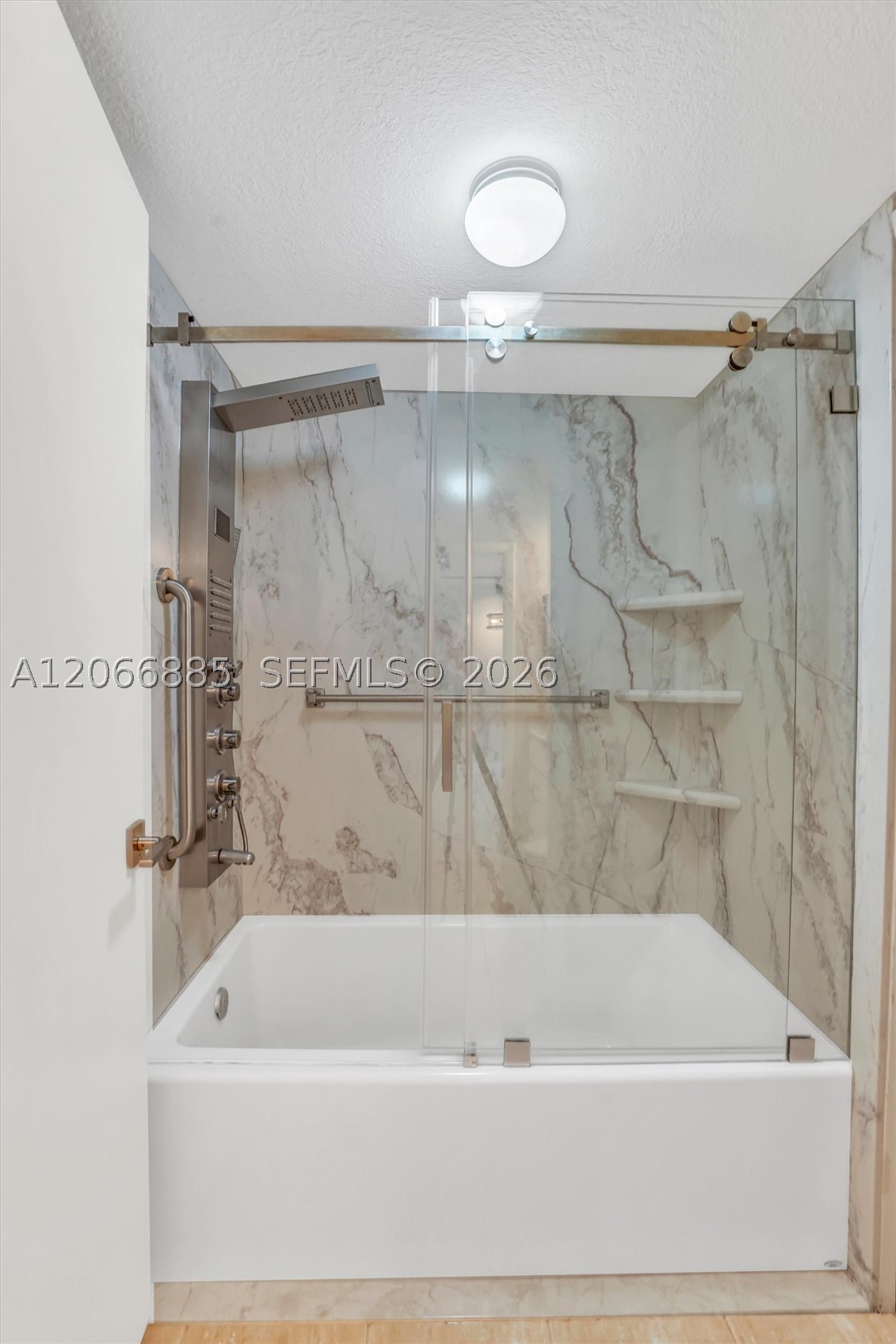 9537 Weldon Cir I109 Property Photo 23