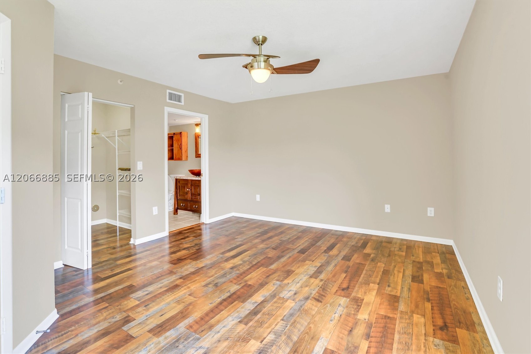 9537 Weldon Cir I109 Property Photo 25