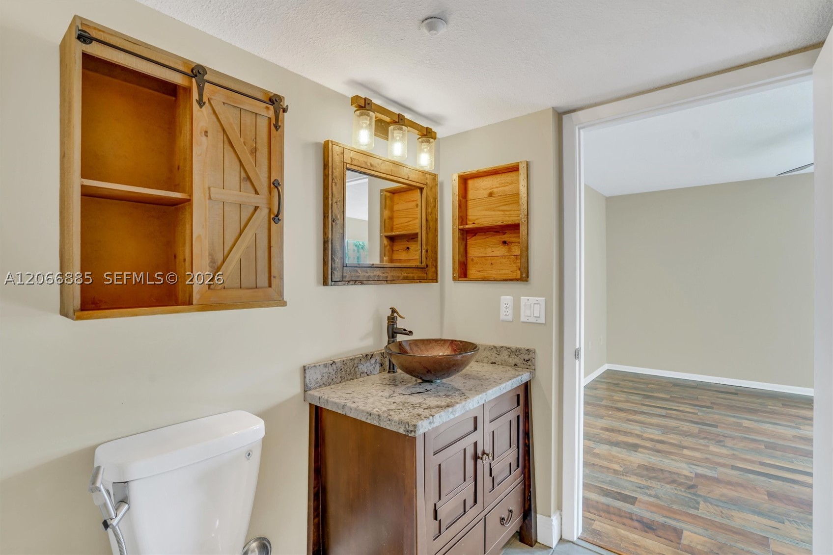 9537 Weldon Cir I109 Property Photo 32