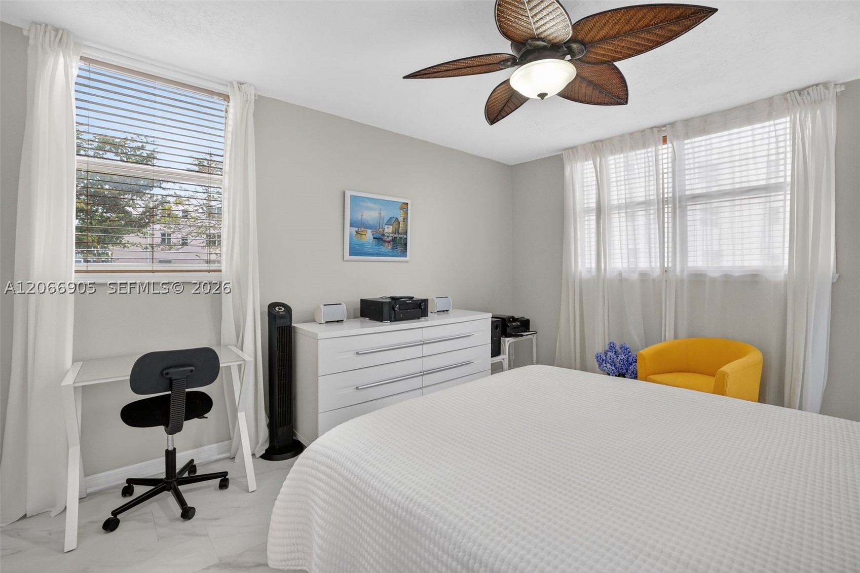 2801 Somerset Dr 205 Property Photo 17