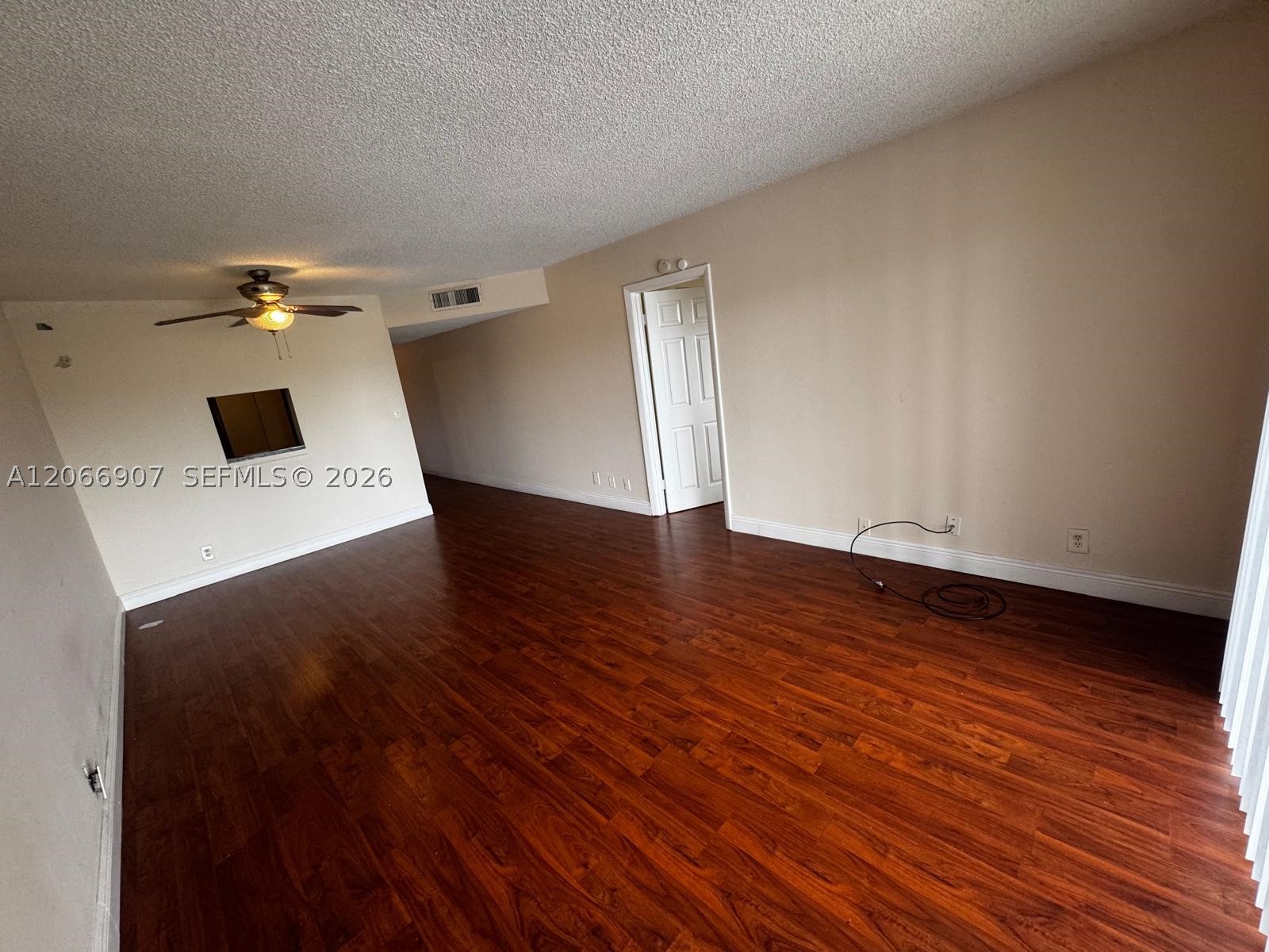 8020 N Colony Cir N 308 Property Photo 6