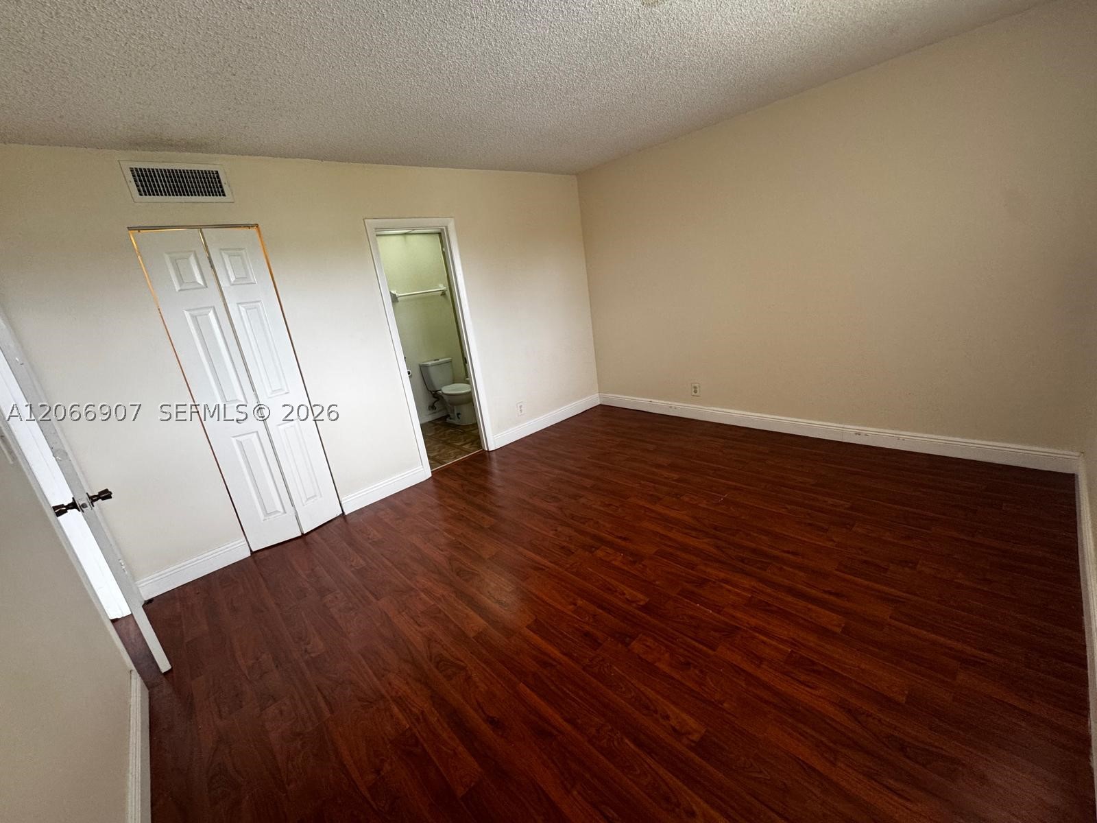 8020 N Colony Cir N 308 Property Photo 7