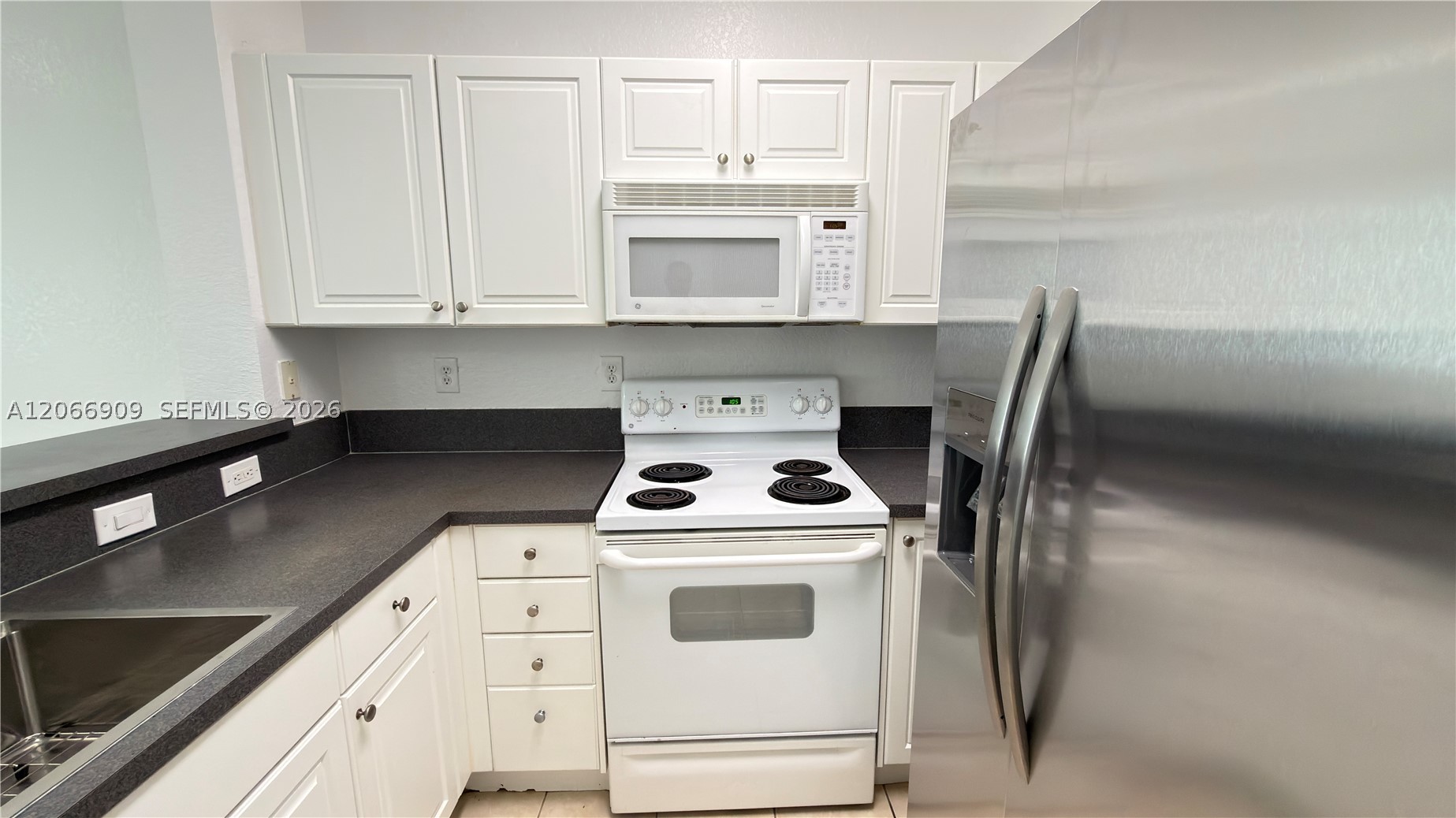3390 Ne 13th Cir Dr 206-19 Property Photo 16