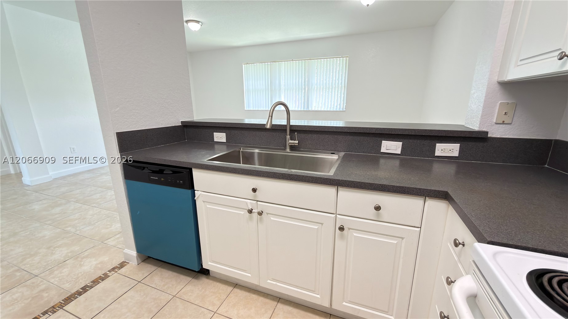3390 Ne 13th Cir Dr 206-19 Property Photo 17