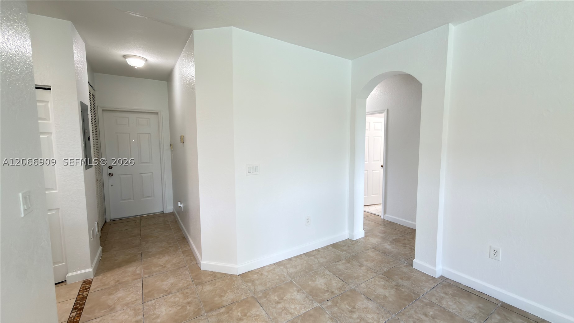 3390 Ne 13th Cir Dr 206-19 Property Photo 26