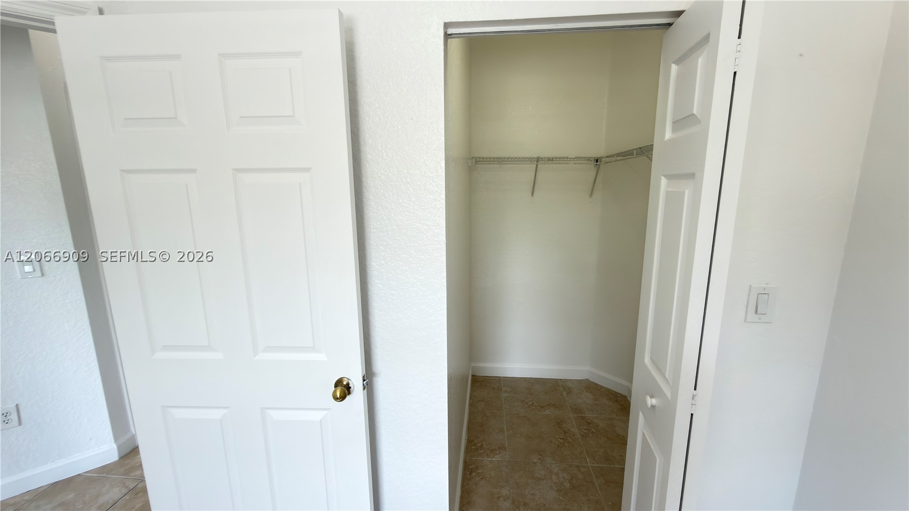 3390 Ne 13th Cir Dr 206-19 Property Photo 35