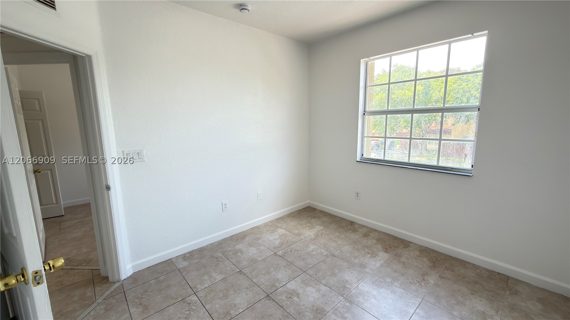 3390 Ne 13th Cir Dr 206-19 Property Photo 39