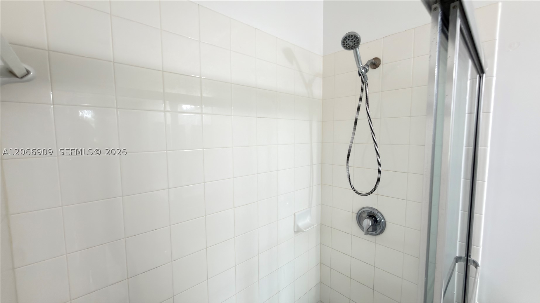 3390 Ne 13th Cir Dr 206-19 Property Photo 52