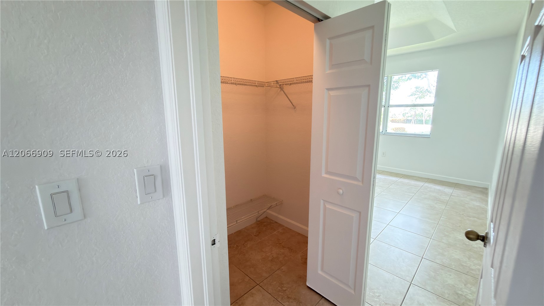 3390 Ne 13th Cir Dr 206-19 Property Photo 56