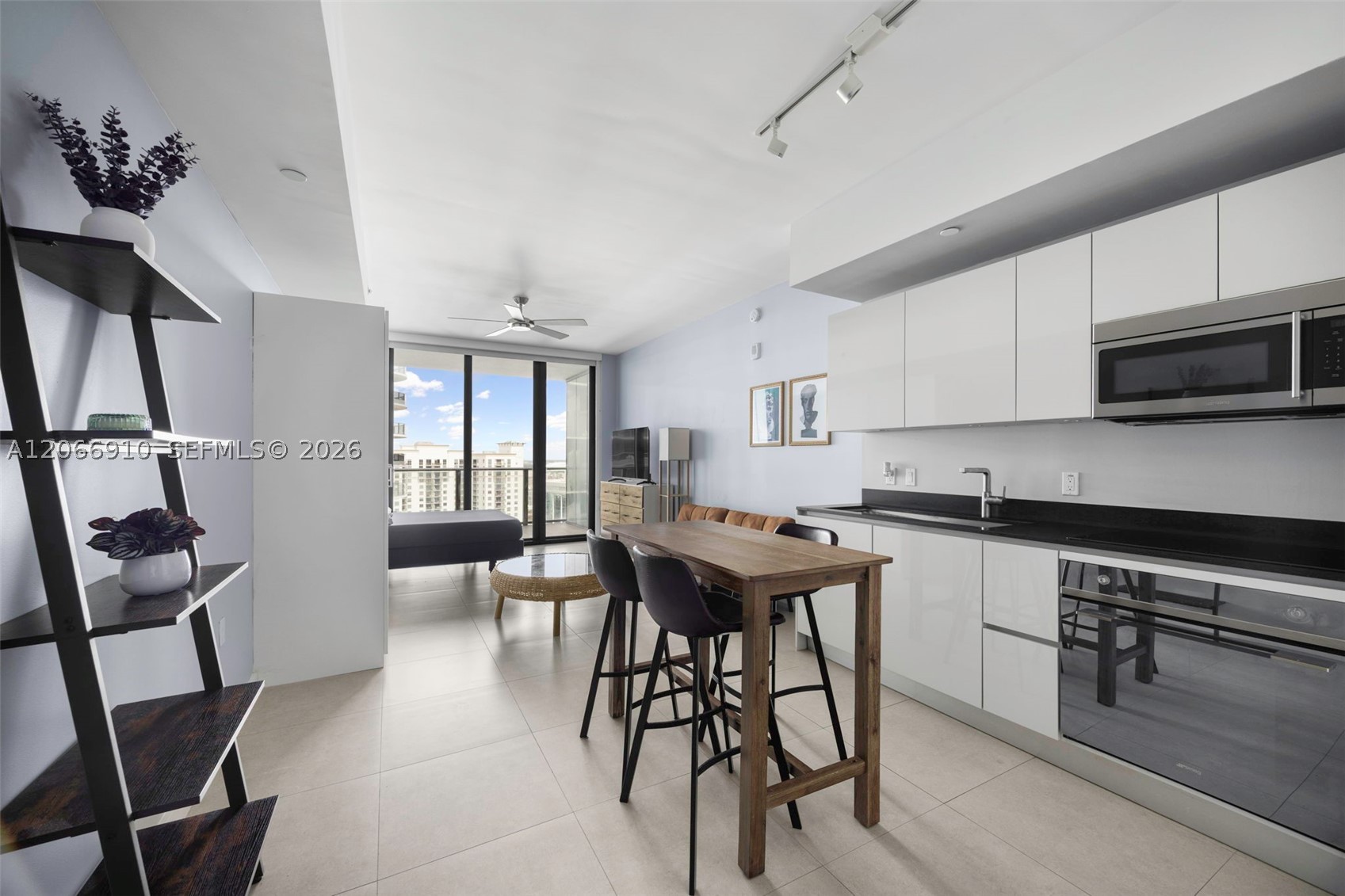 1010 Brickell Ave 3610 Property Photo 5