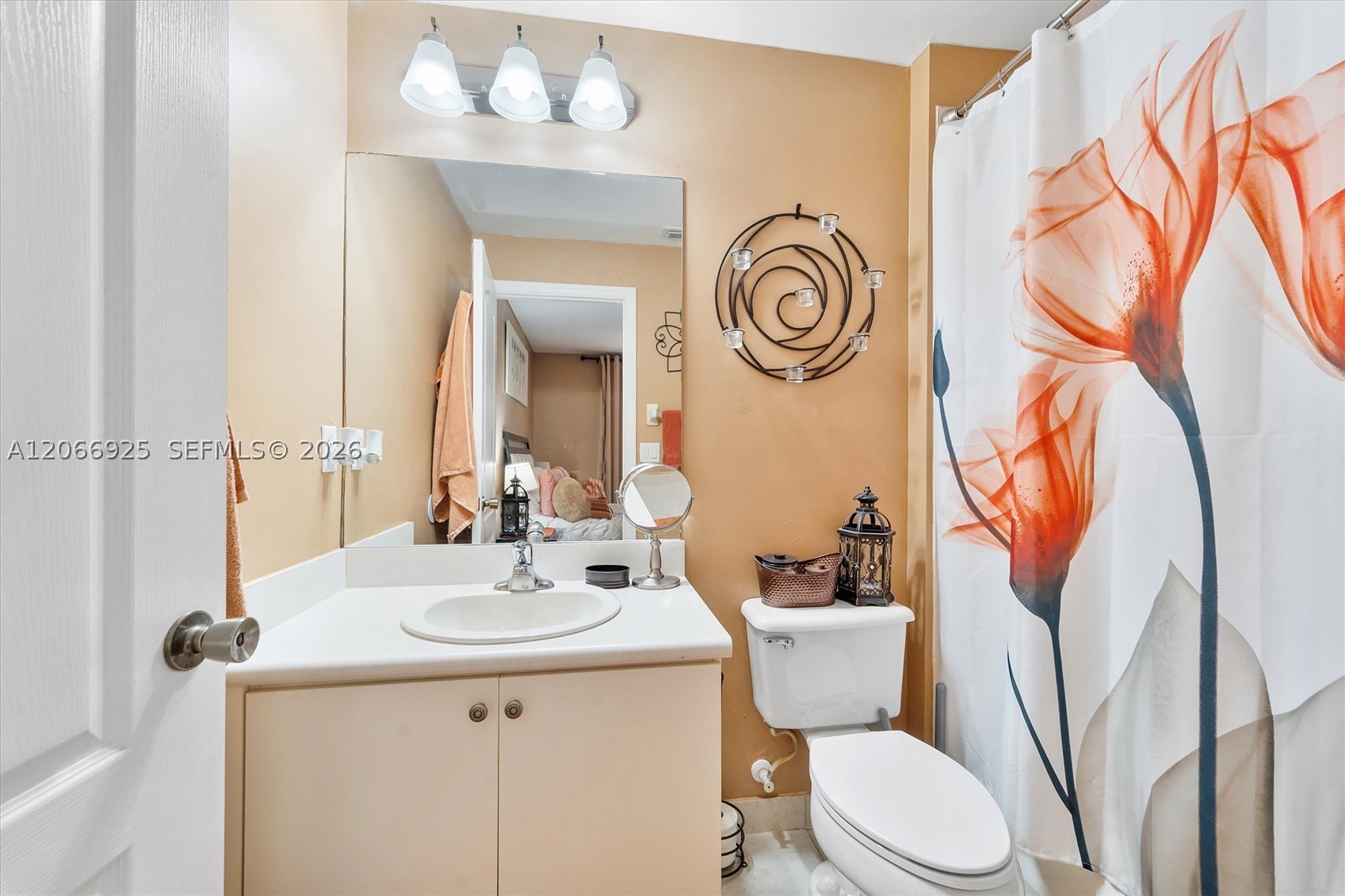 2410 Seminole Palms Dr Property Photo 11