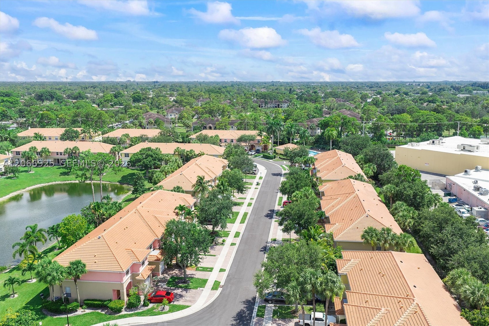 2410 Seminole Palms Dr Property Photo 25