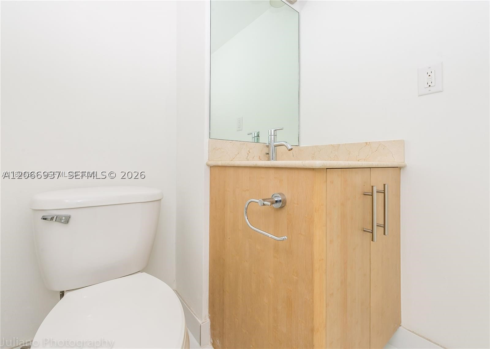 10275 Collins Ave 416 Property Photo 9