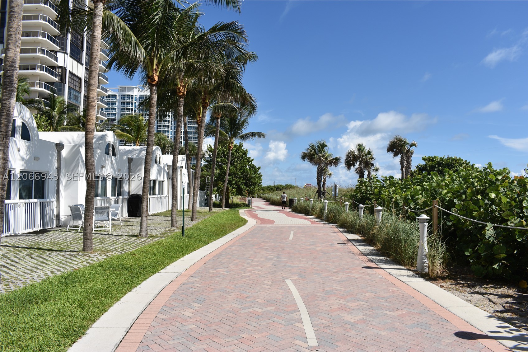 6365 Collins Ave 3804 Property Photo 14
