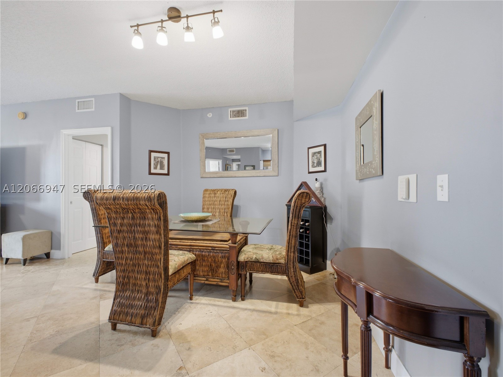 11710 Saint Andrews Pl 202 Property Photo 6