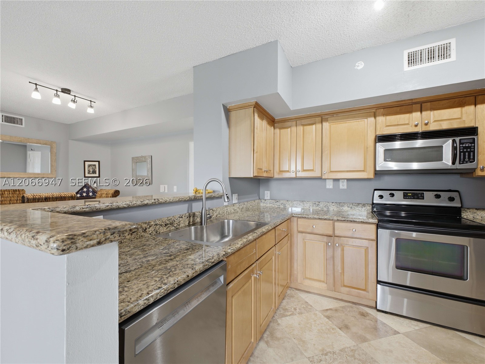 11710 Saint Andrews Pl 202 Property Photo 43