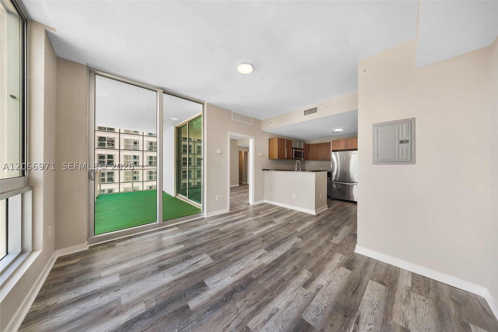 300 S Biscayne Blvd T-2911 Property Photo 15