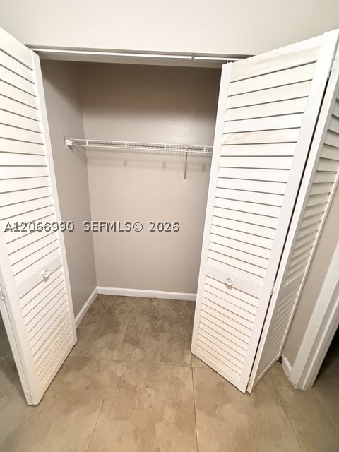 2501 Riverside Dr 114-a Property Photo 5