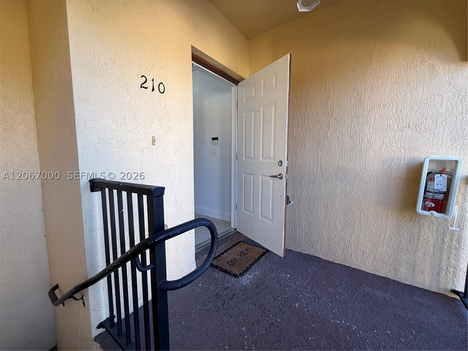 3360 Ne 14th Dr 210-30 Property Photo 11