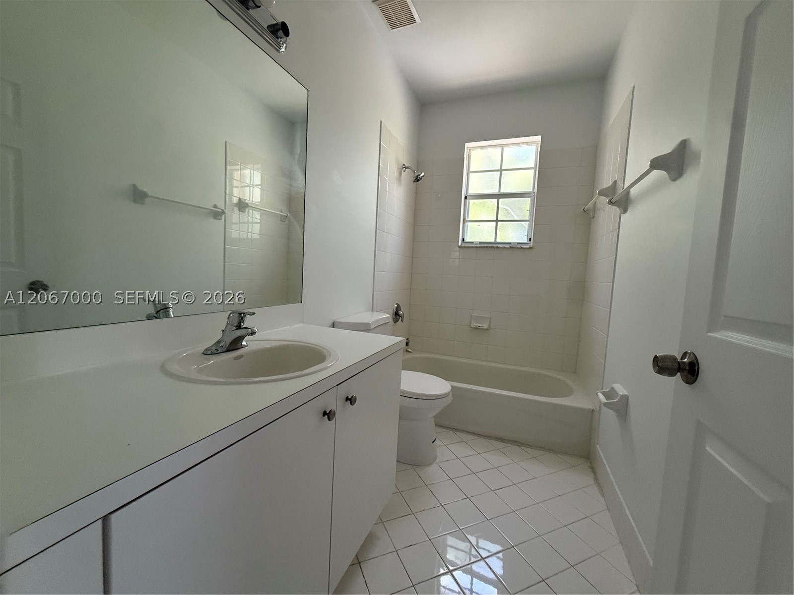 3360 Ne 14th Dr 210-30 Property Photo 16