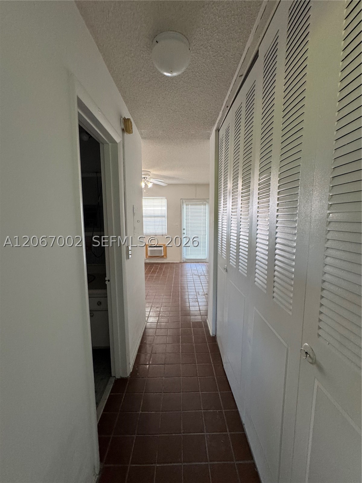 524 Washington Ave 311 Property Photo 6