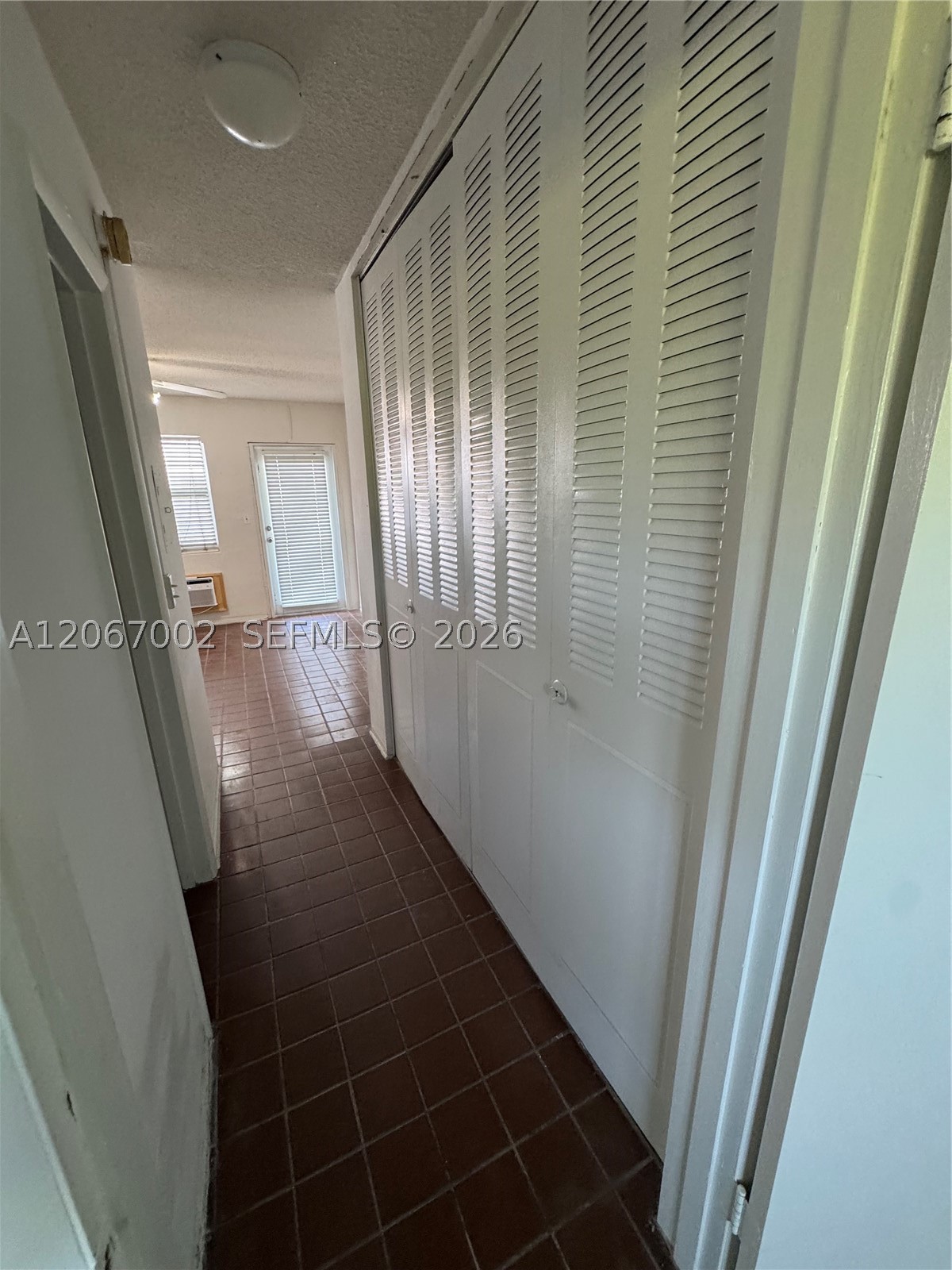 524 Washington Ave 311 Property Photo 8