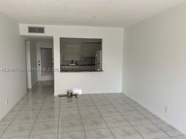 6501 Winfield Blvd A-49 Property Photo 8