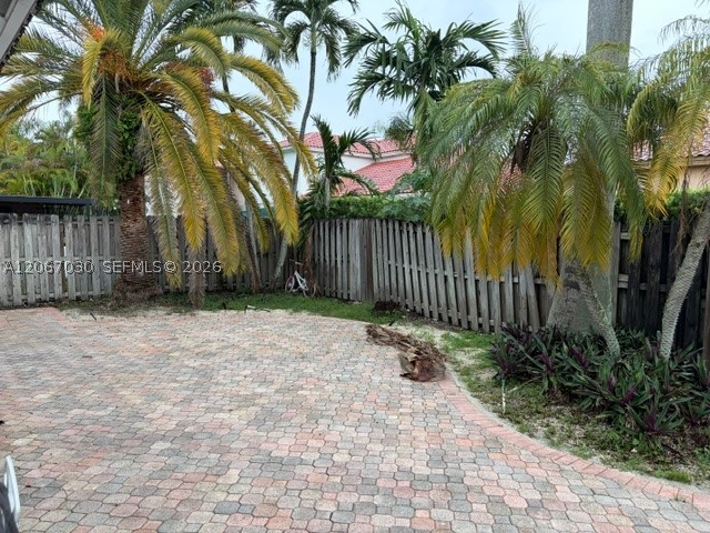11351 Nw 64th Ter Property Photo 6