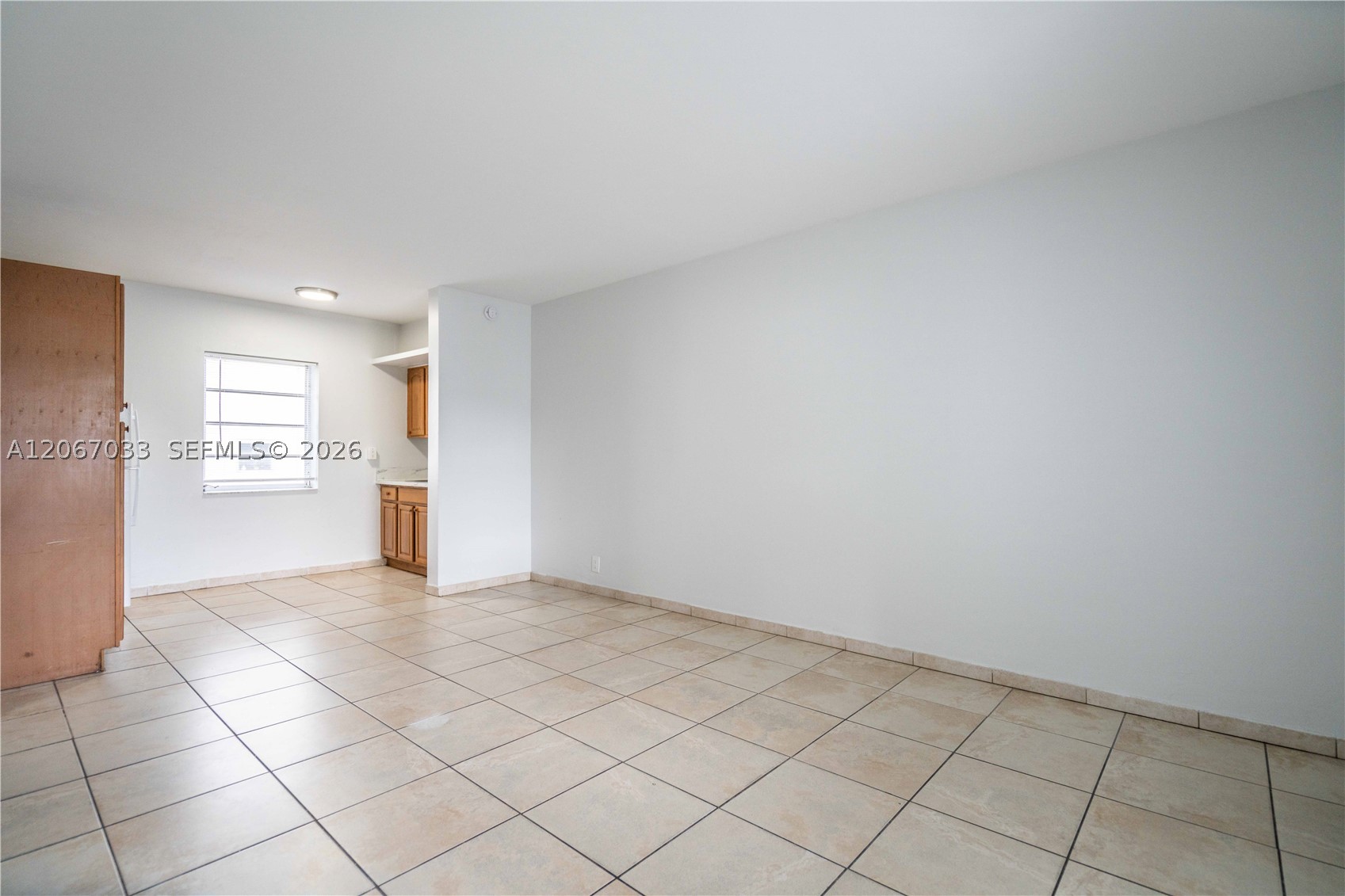 1208 71st St 8 Property Photo 4