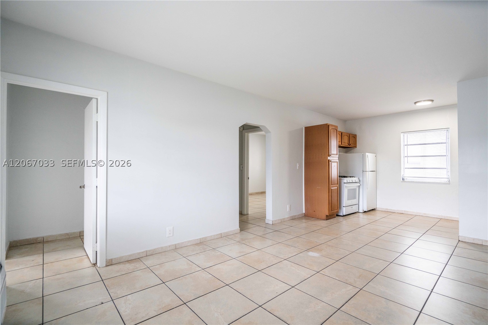 1208 71st St 8 Property Photo 5
