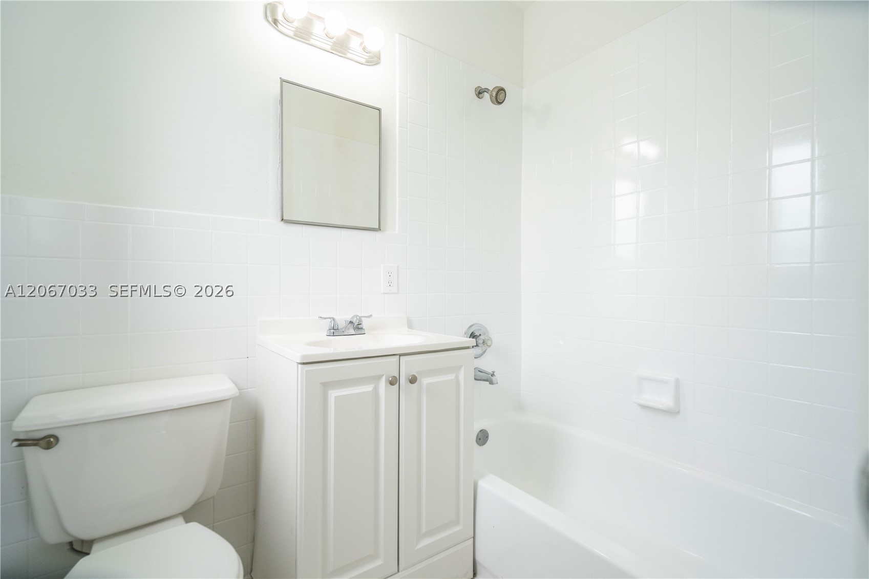1208 71st St 8 Property Photo 13