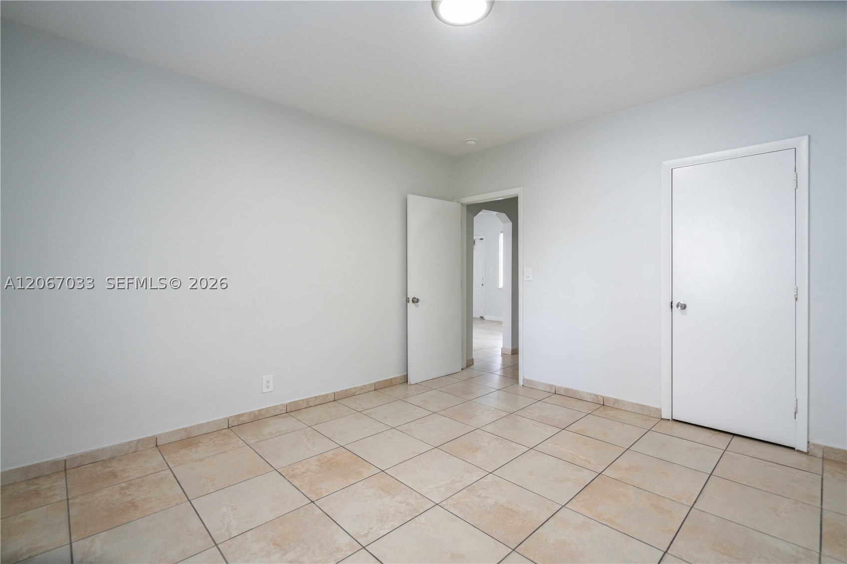 1208 71st St 8 Property Photo 16