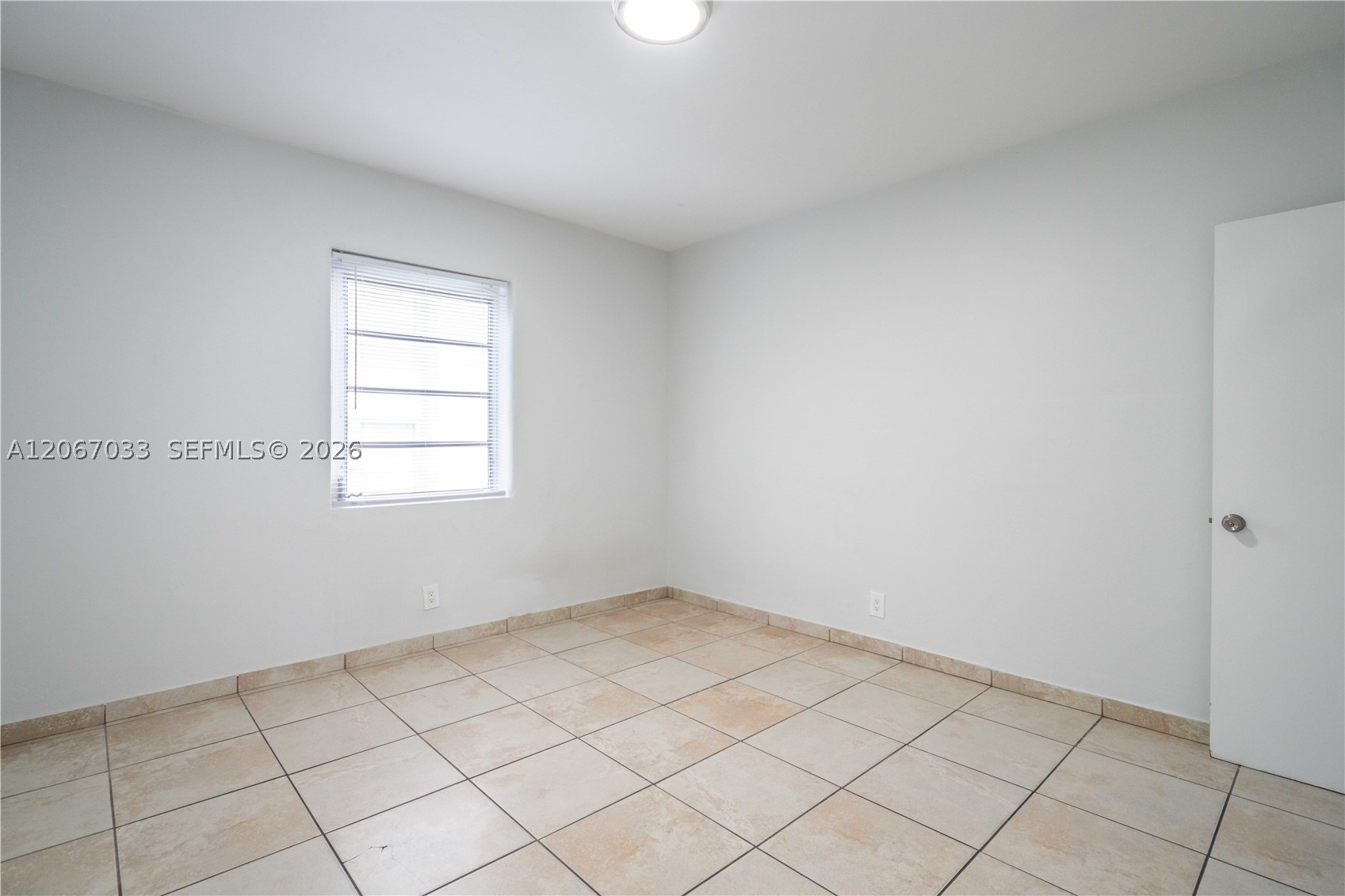 1208 71st St 8 Property Photo 17
