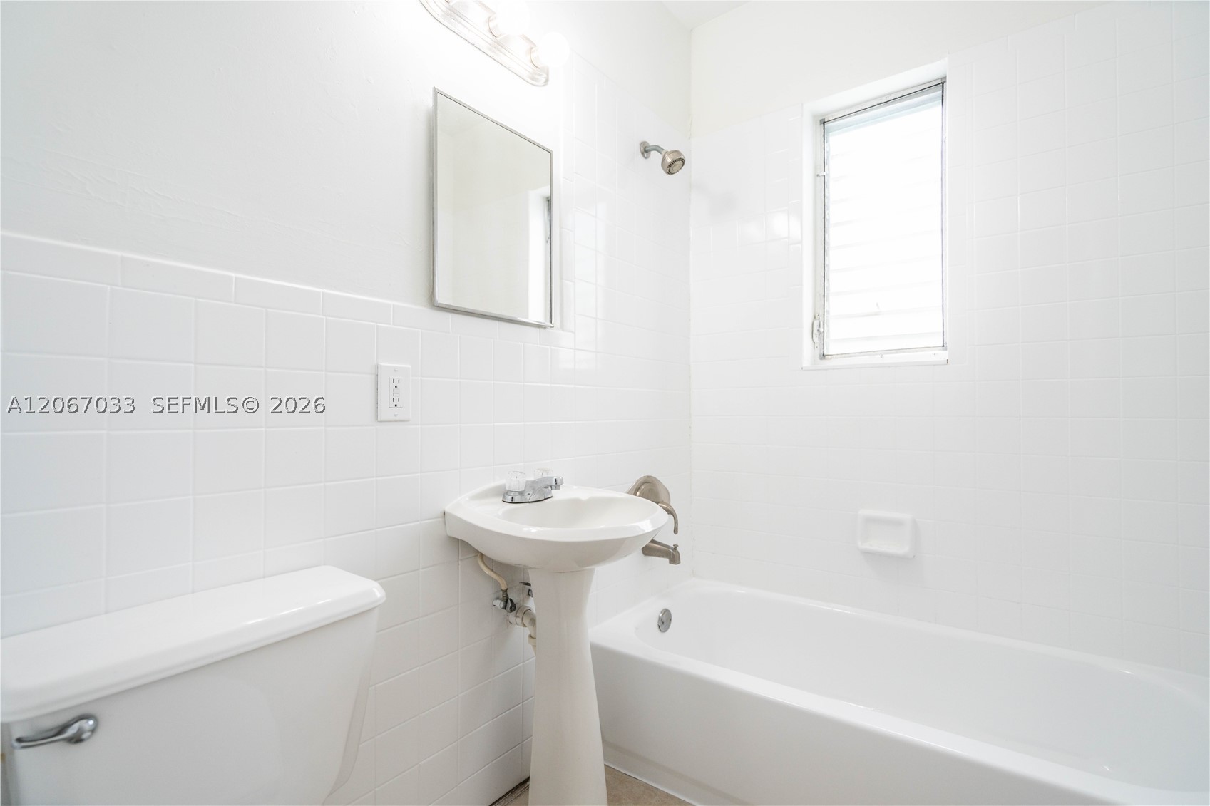 1208 71st St 8 Property Photo 18