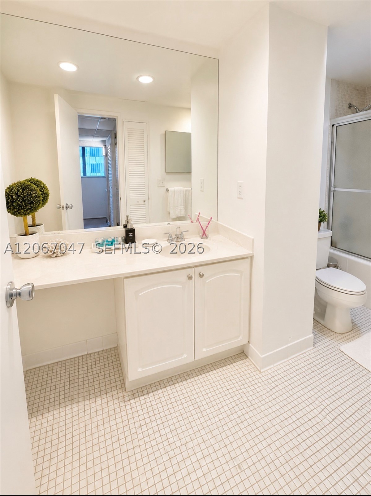 4001 S Ocean Dr 4l Property Photo 9