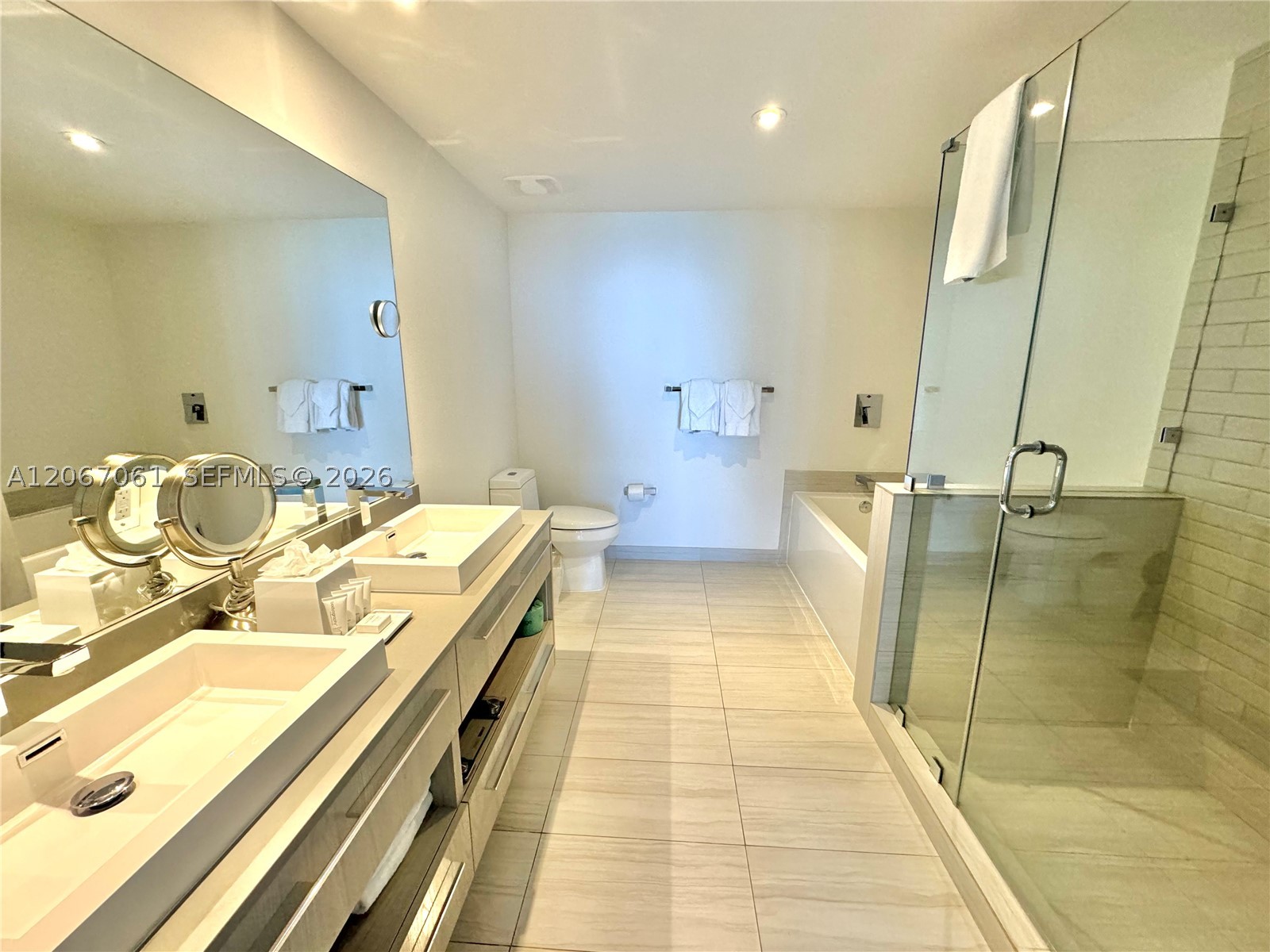 4010 S Ocean Dr T3503 Property Photo 18