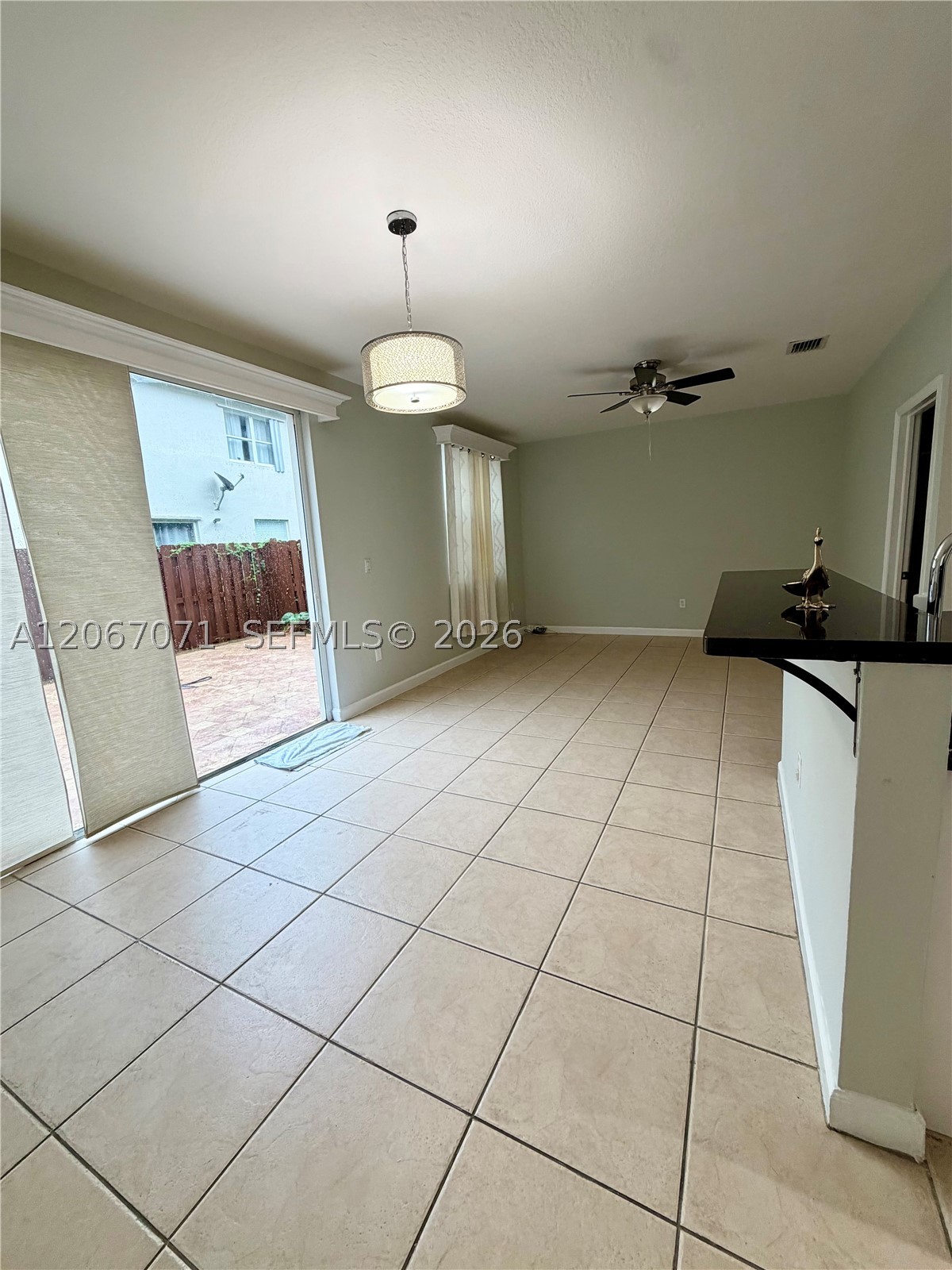 1067 Ne 41st Pl Property Photo 8