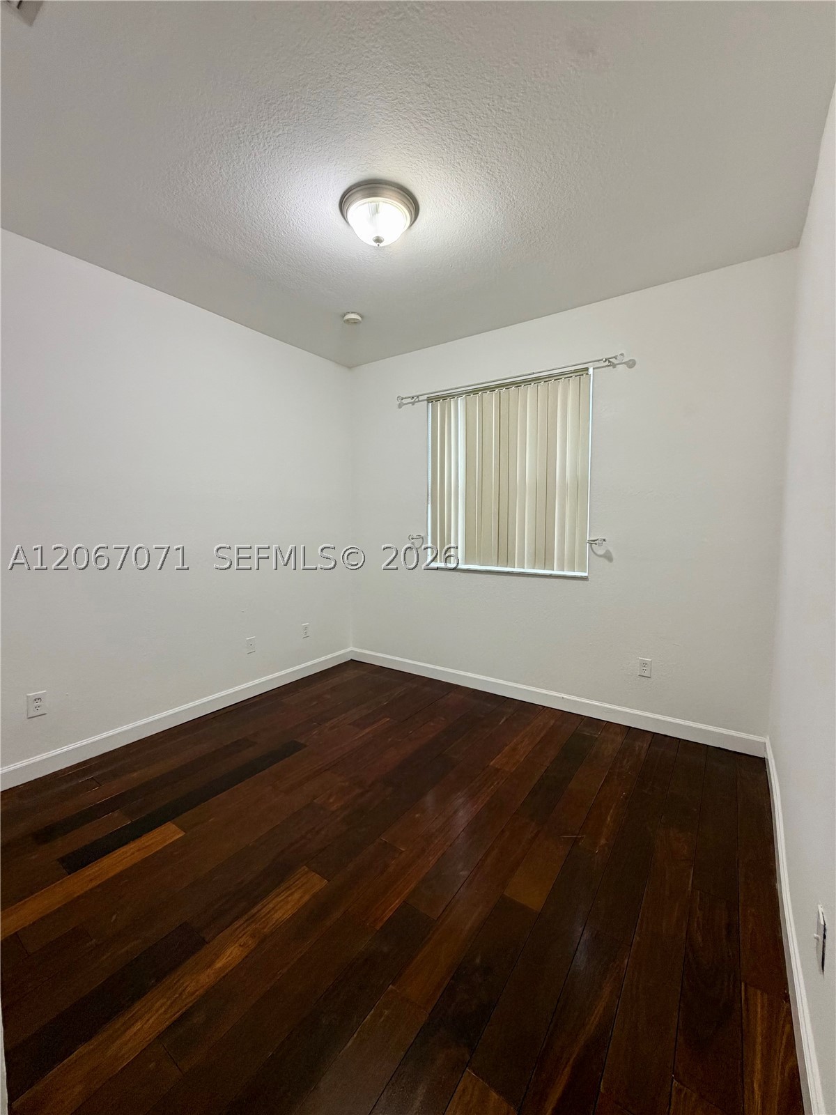 1067 Ne 41st Pl Property Photo 14