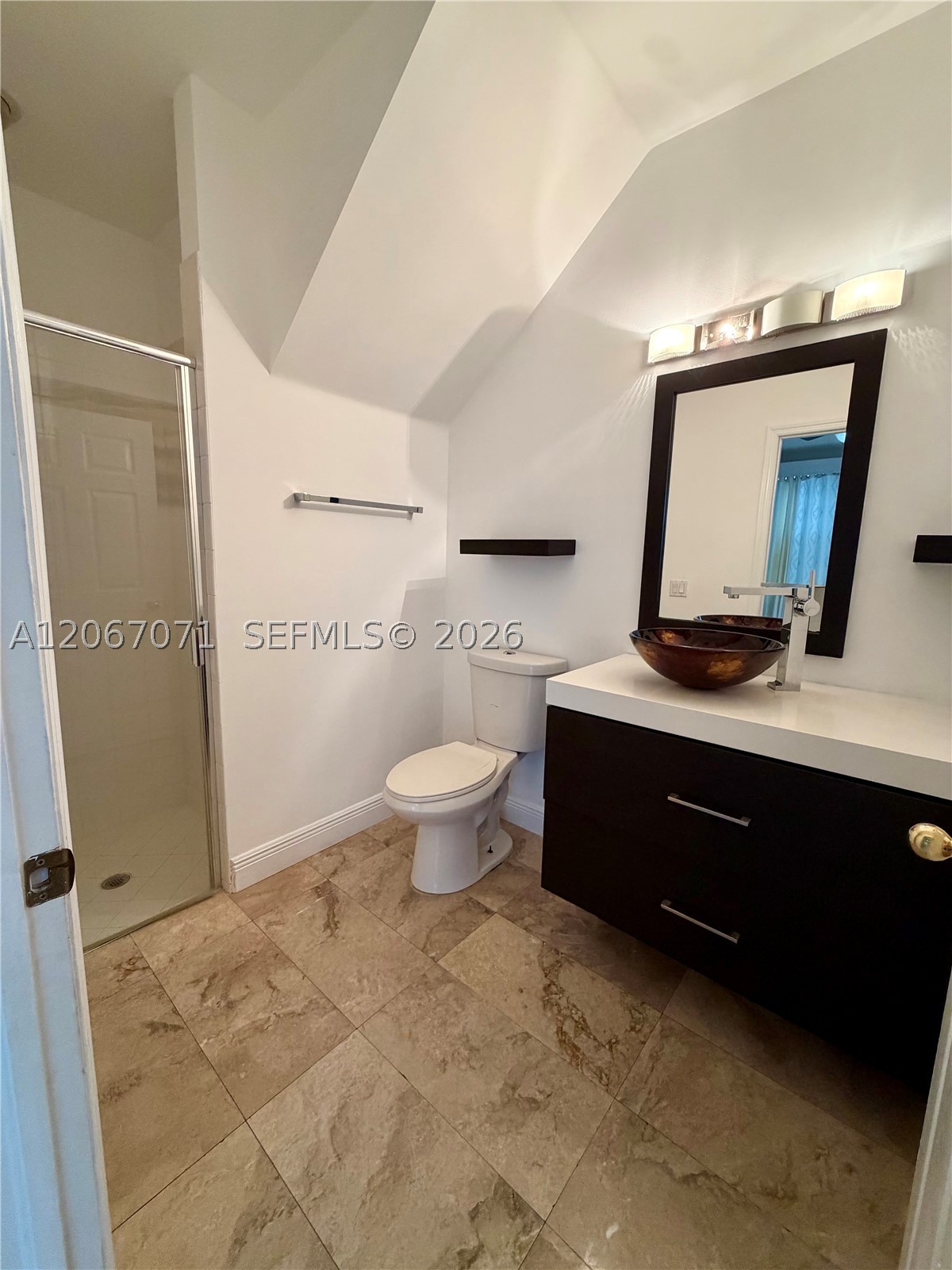 1067 Ne 41st Pl Property Photo 16