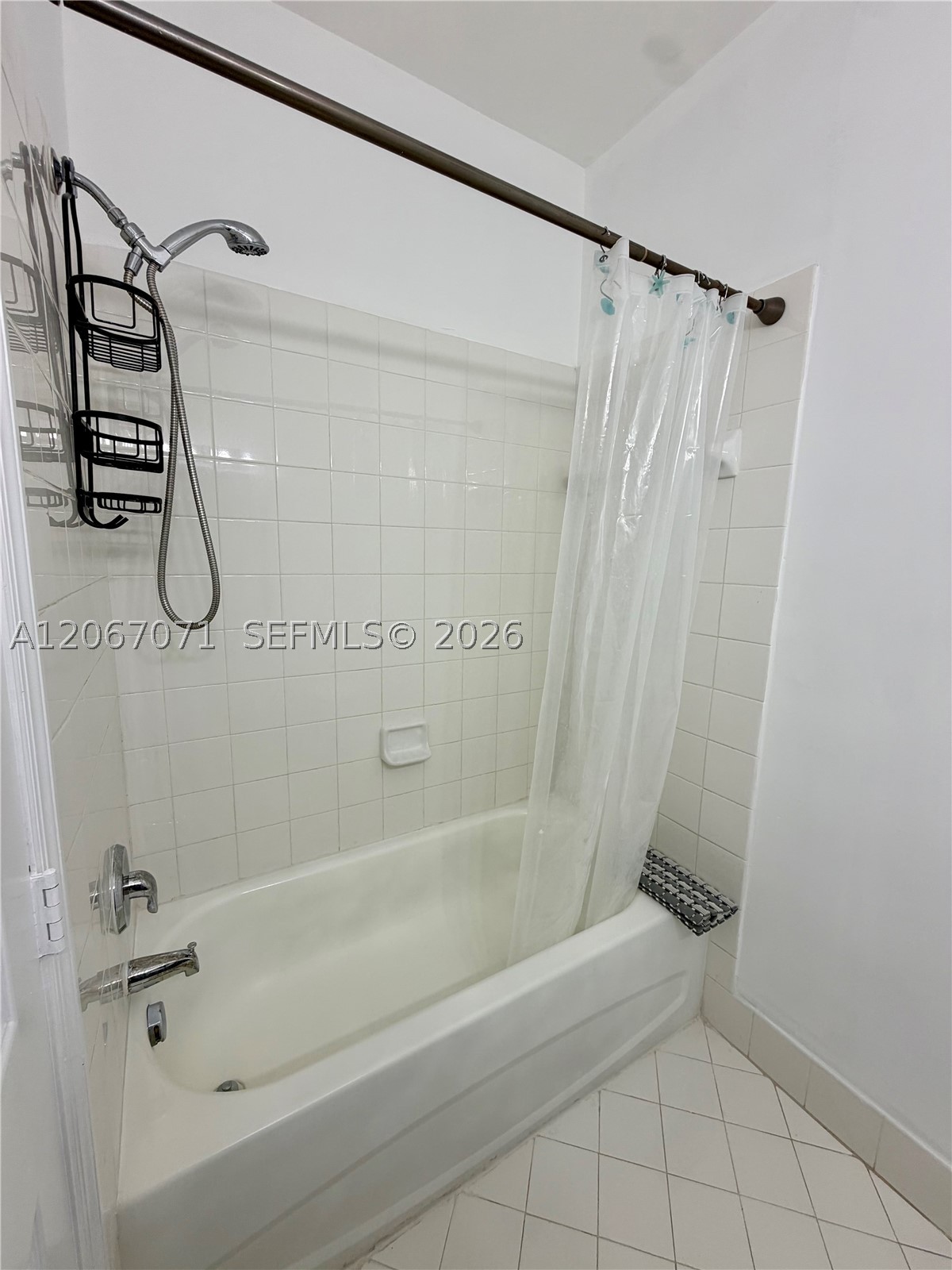 1067 Ne 41st Pl Property Photo 20