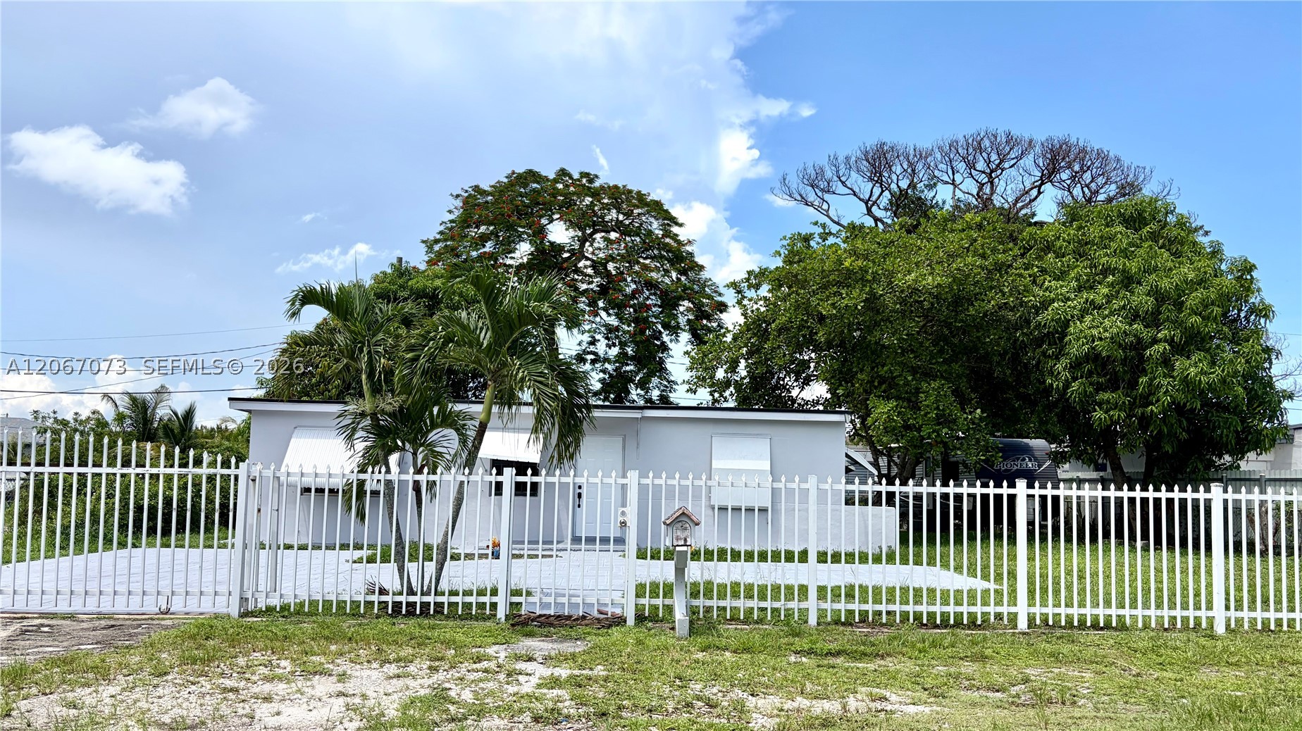 12841 Green Ave Property Photo 1