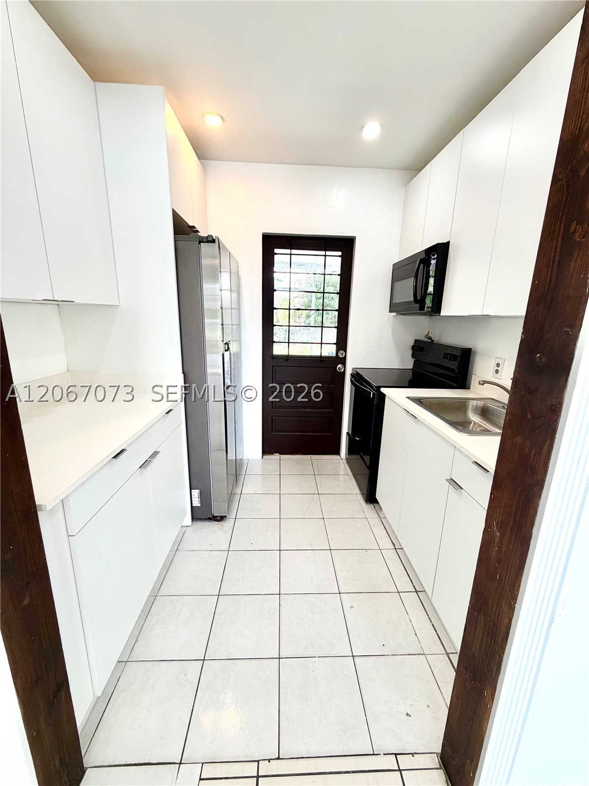 12841 Green Ave Property Photo 7