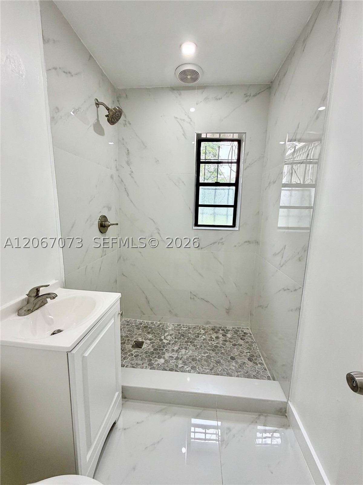 12841 Green Ave Property Photo 15