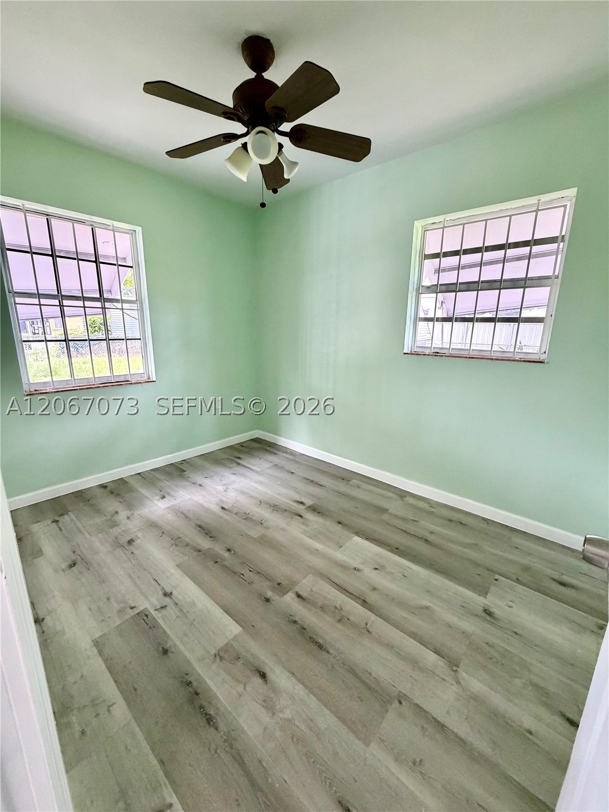 12841 Green Ave Property Photo 18