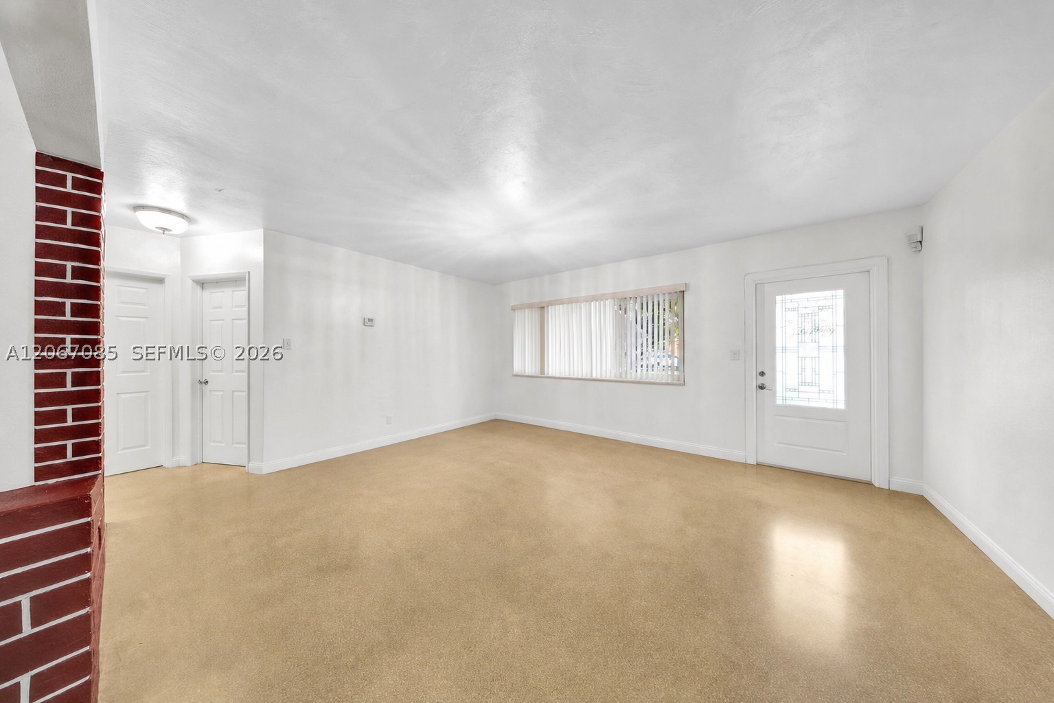 7561 Meridian St Property Photo 13
